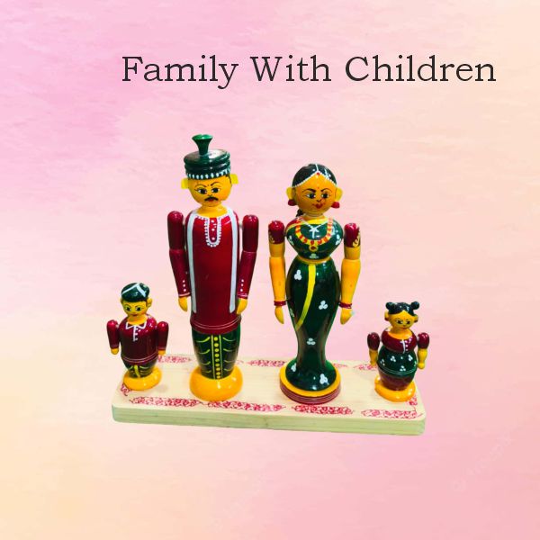 Family with Children — handmade Etikoppaka Bommalu