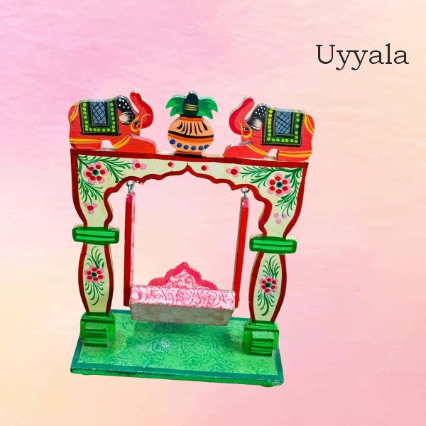 Uyyala Show Piece Cradle